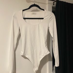 Aritzia Babaton White Scoopneck Thong Bodysuit